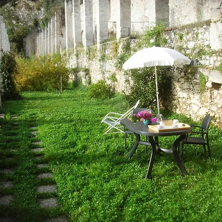 Pra De La Fam Bed & Breakfast Tignale